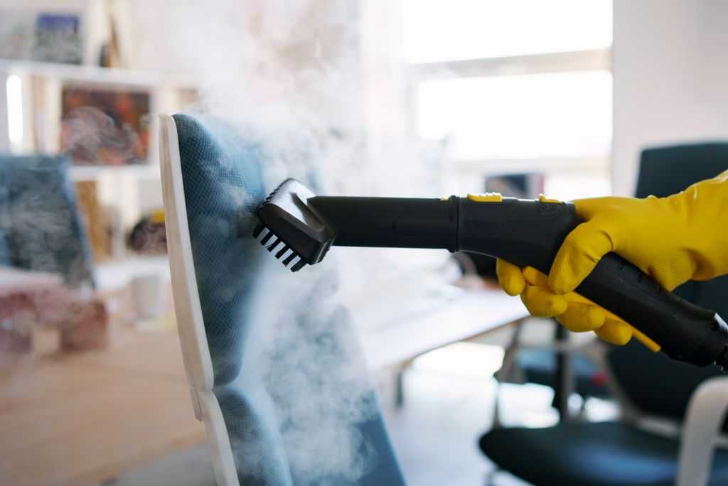 как делают химчистку мебели