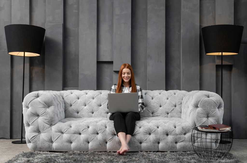 Как выбрать диван в стиле хай-тек