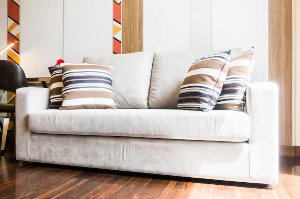 Классический прямой диван