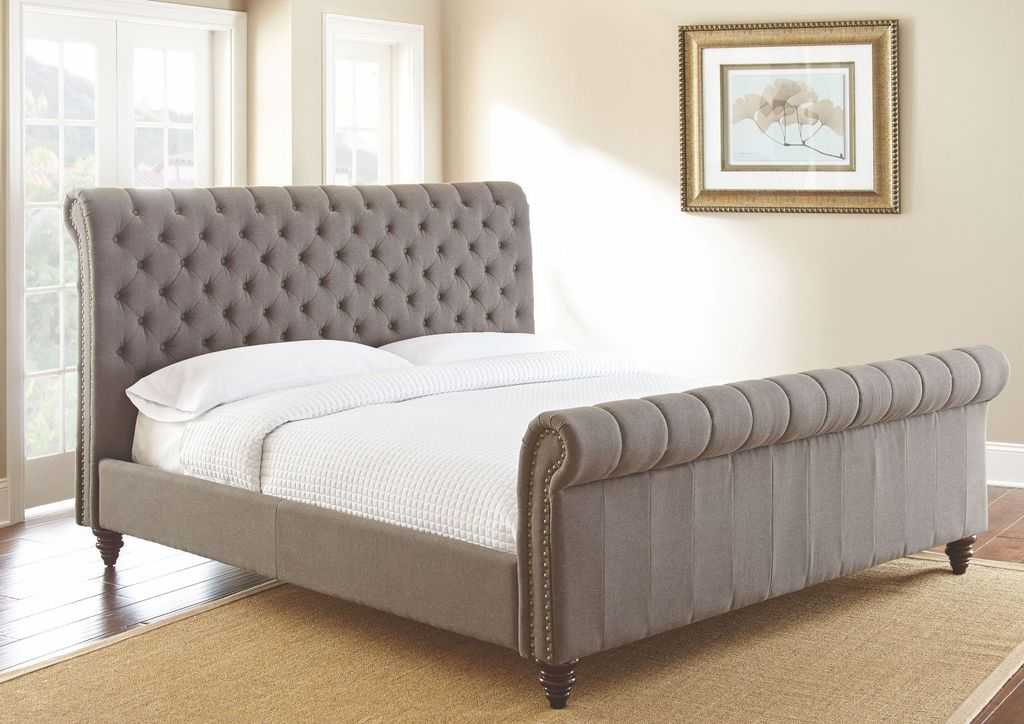 кровать с изножьем