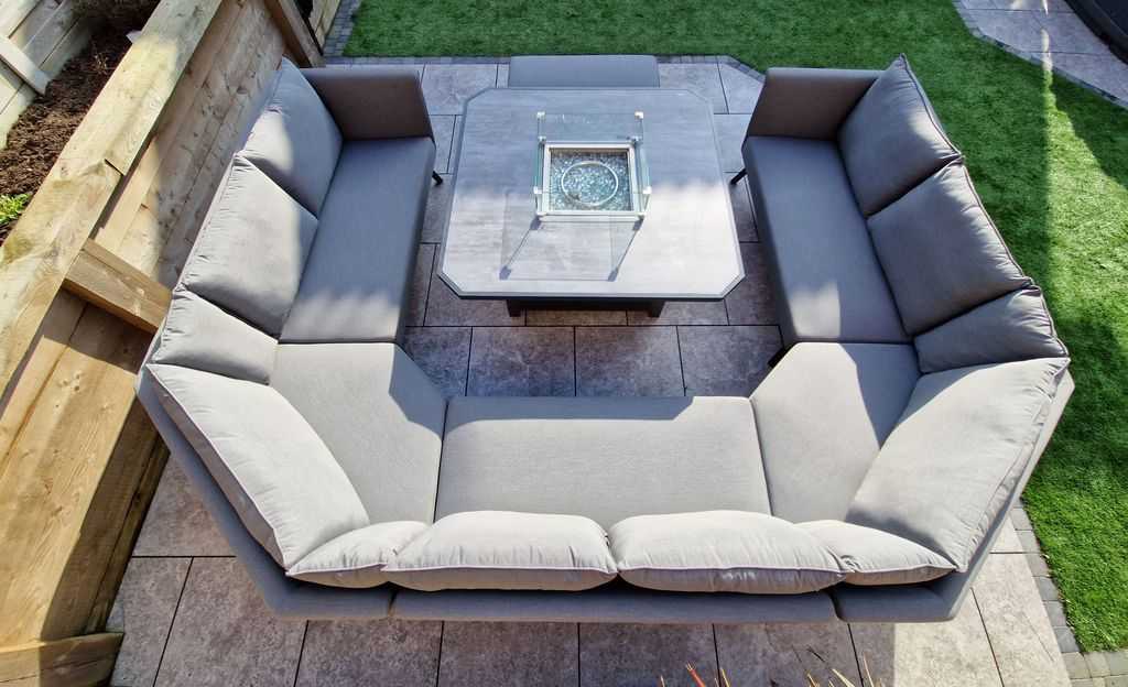 П-образные диваны в обеденную зону