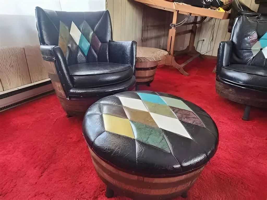 кожаные пуф и кресло в стиле пэчворк