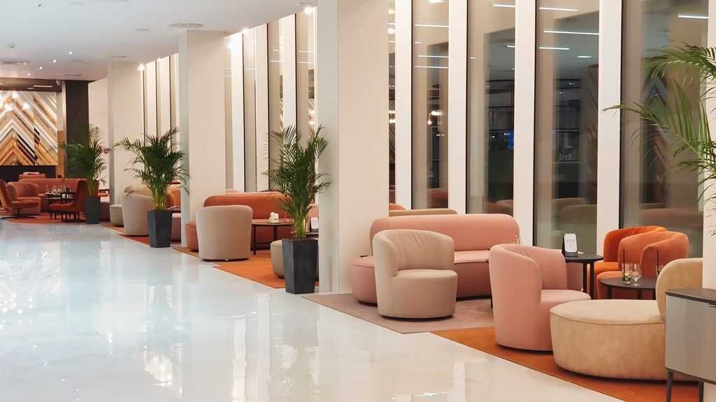 Мебель HoReCa для ресепшена в отеле